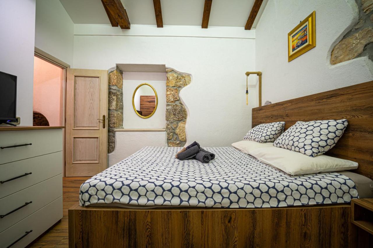 Villa Campiello Heated Pool Врбник Экстерьер фото
