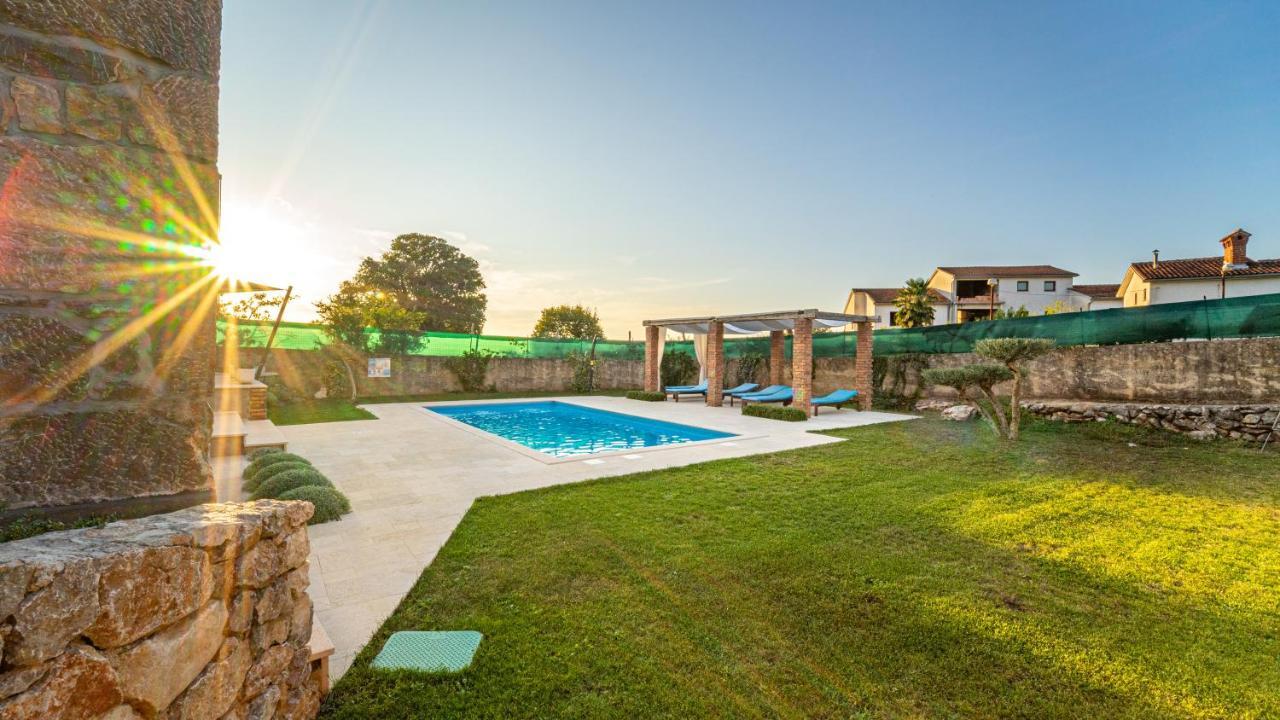 Villa Campiello Heated Pool Врбник Экстерьер фото