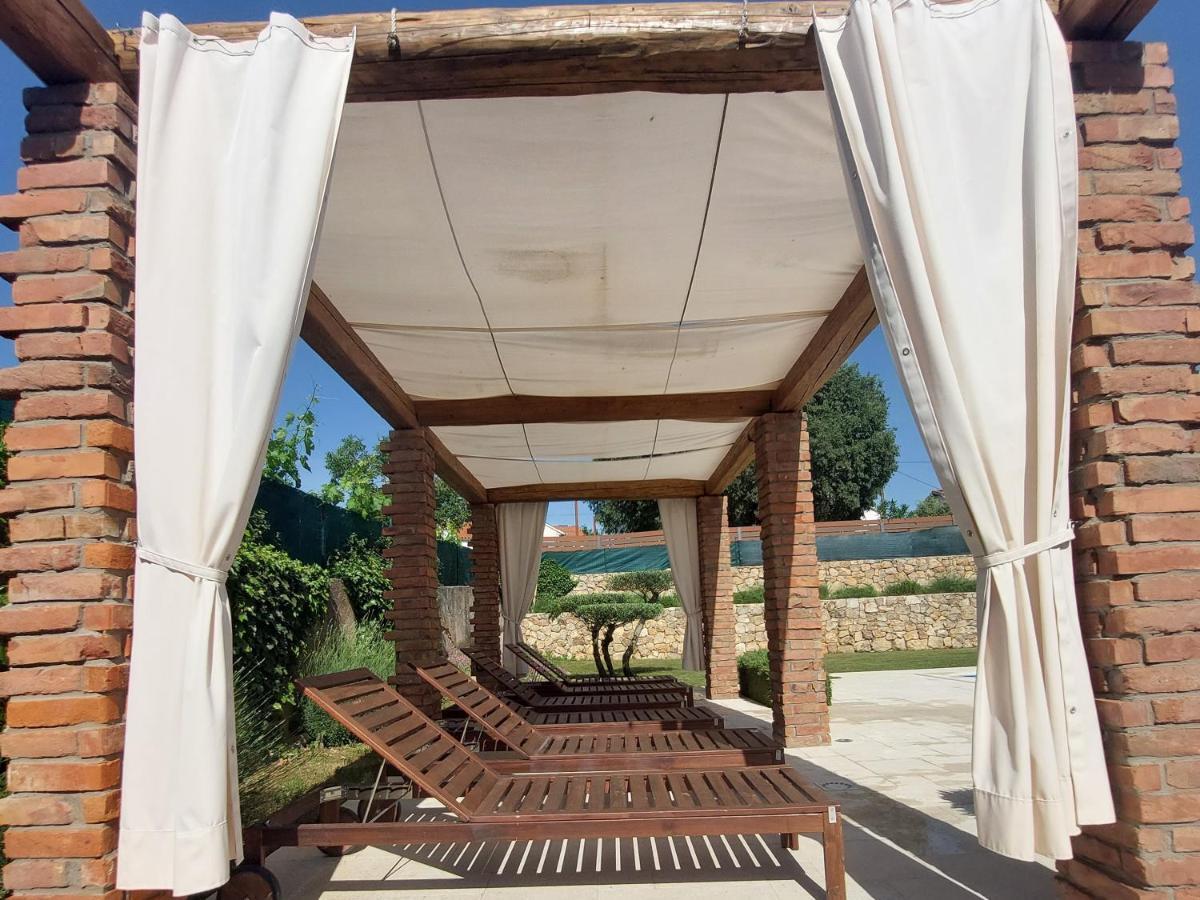 Villa Campiello Heated Pool Врбник Экстерьер фото