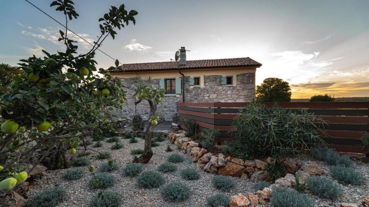 Villa Campiello Heated Pool Врбник Экстерьер фото