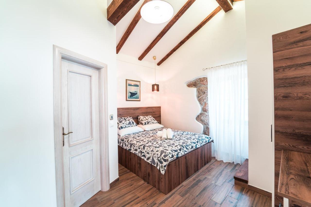 Villa Campiello Heated Pool Врбник Экстерьер фото
